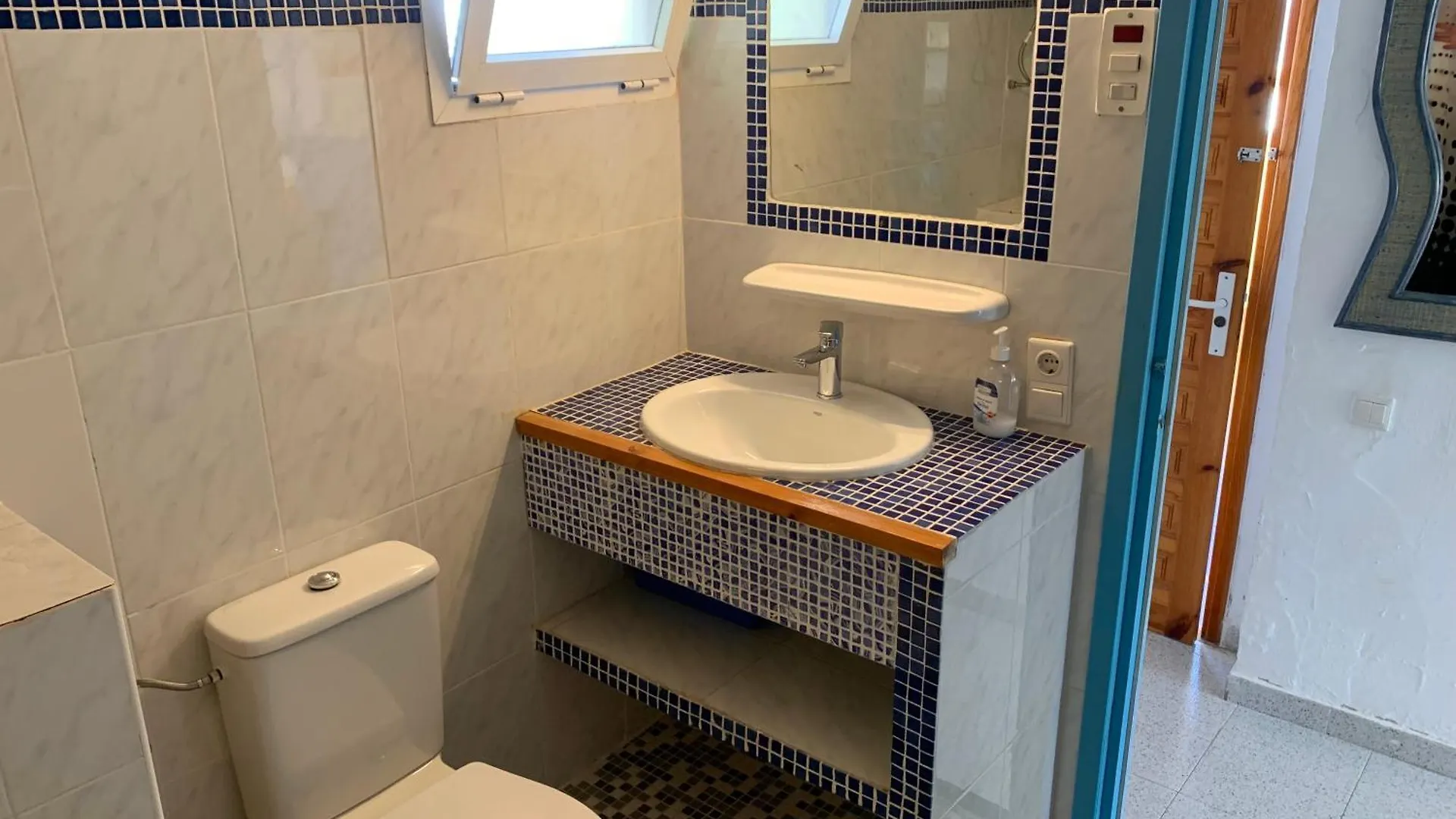 Apartamentos Pepe, A Solo 30 Metros Del Mar エス・プホルス スペイン