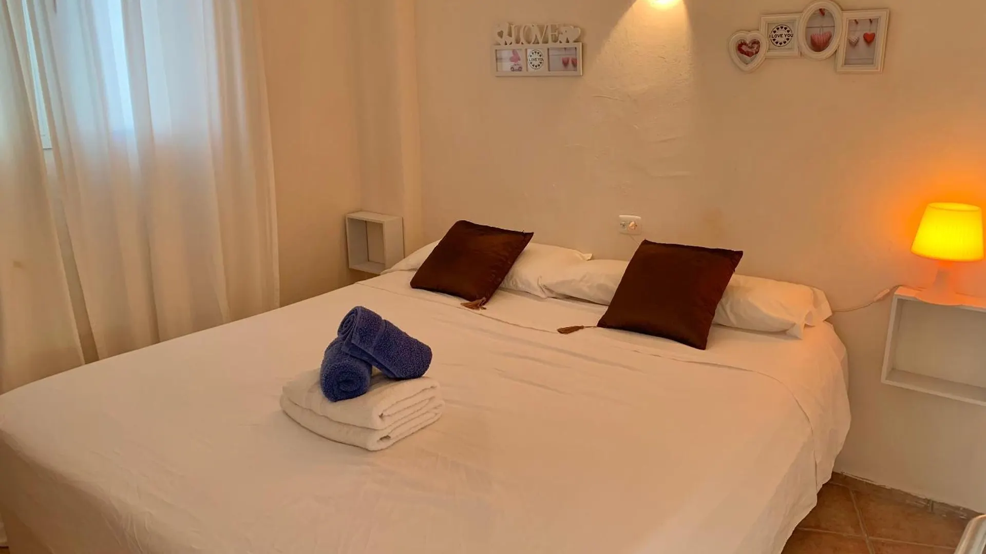 Apartamentos Pepe, A Solo 30 Metros Del Mar エス・プホルス スペイン